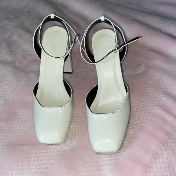 Chunky Platforms - Picture 1 of 3